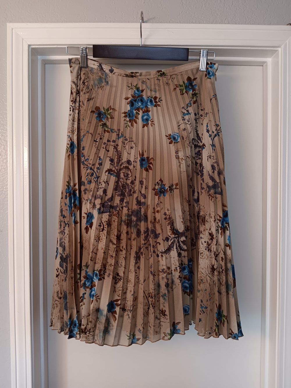 Allison Taylor Beige Pleated Midi Skirt with Blue Floral Print
